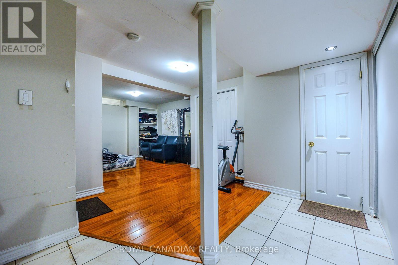 Photo 44 of 2 Mayberry Court, Brampton ON