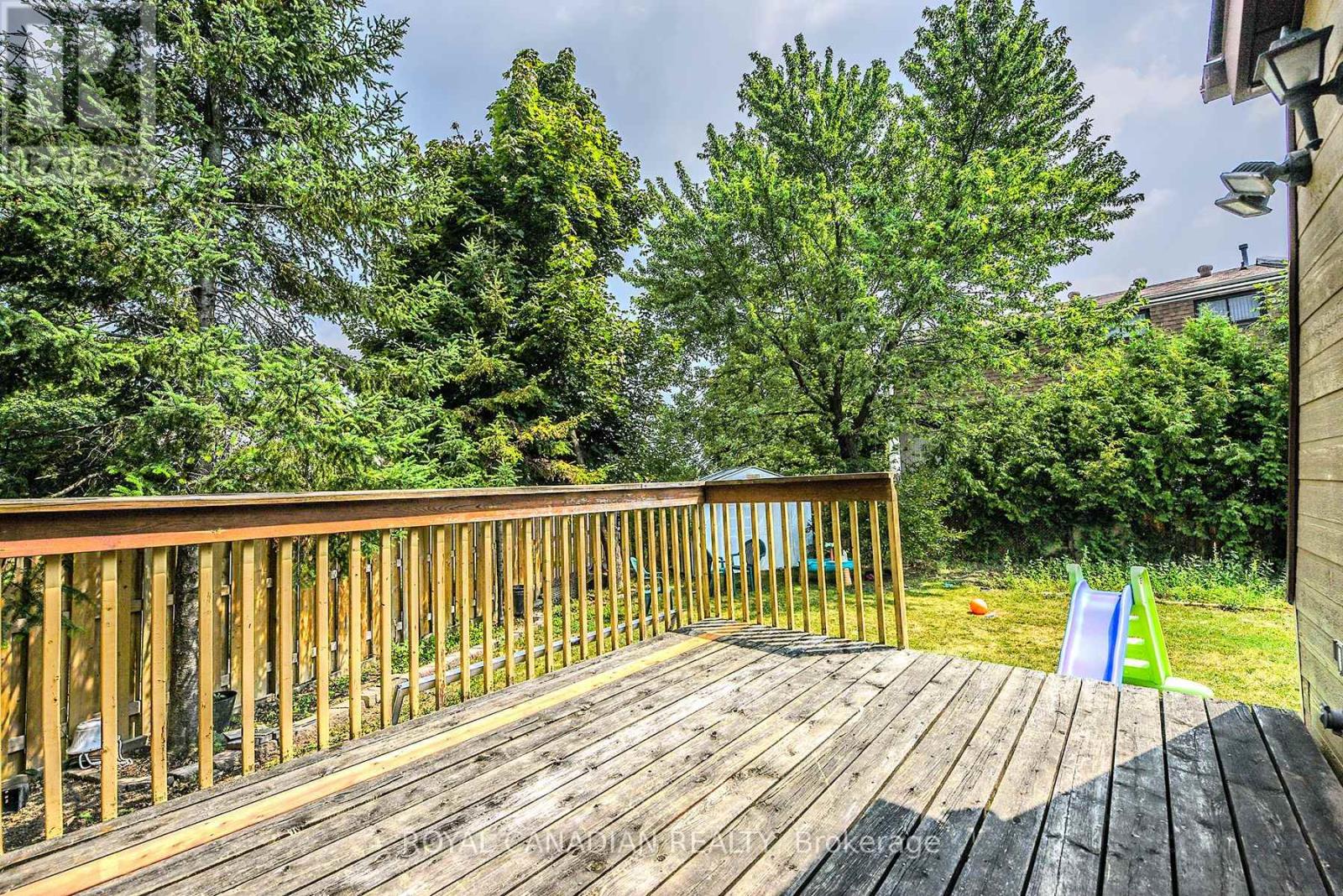 Photo 45 of 2 Mayberry Court, Brampton ON