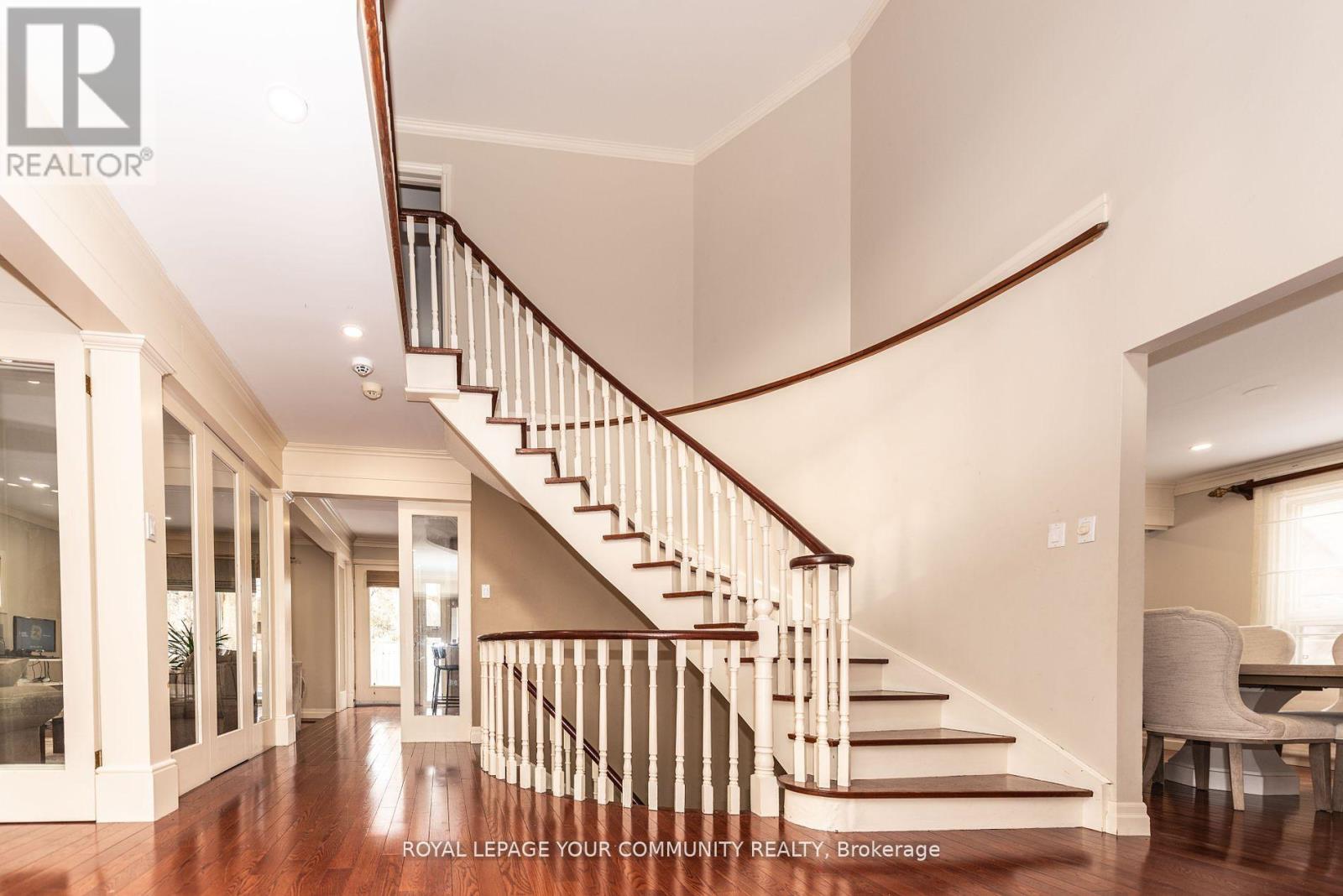Photo 26 of 91 Winchester Lane, Richmond Hill ON