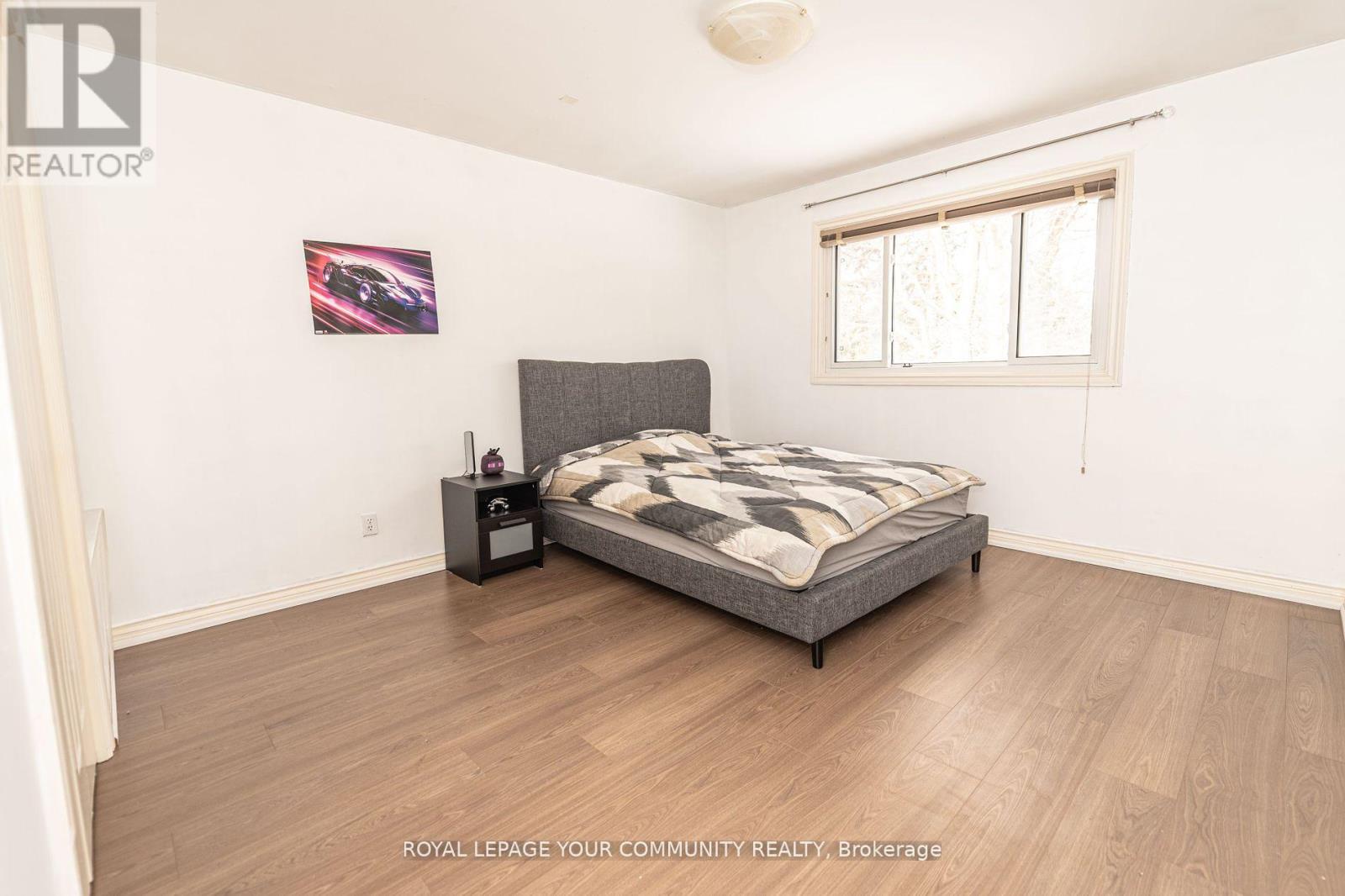 Photo 2 of 91 Winchester Lane, Richmond Hill ON