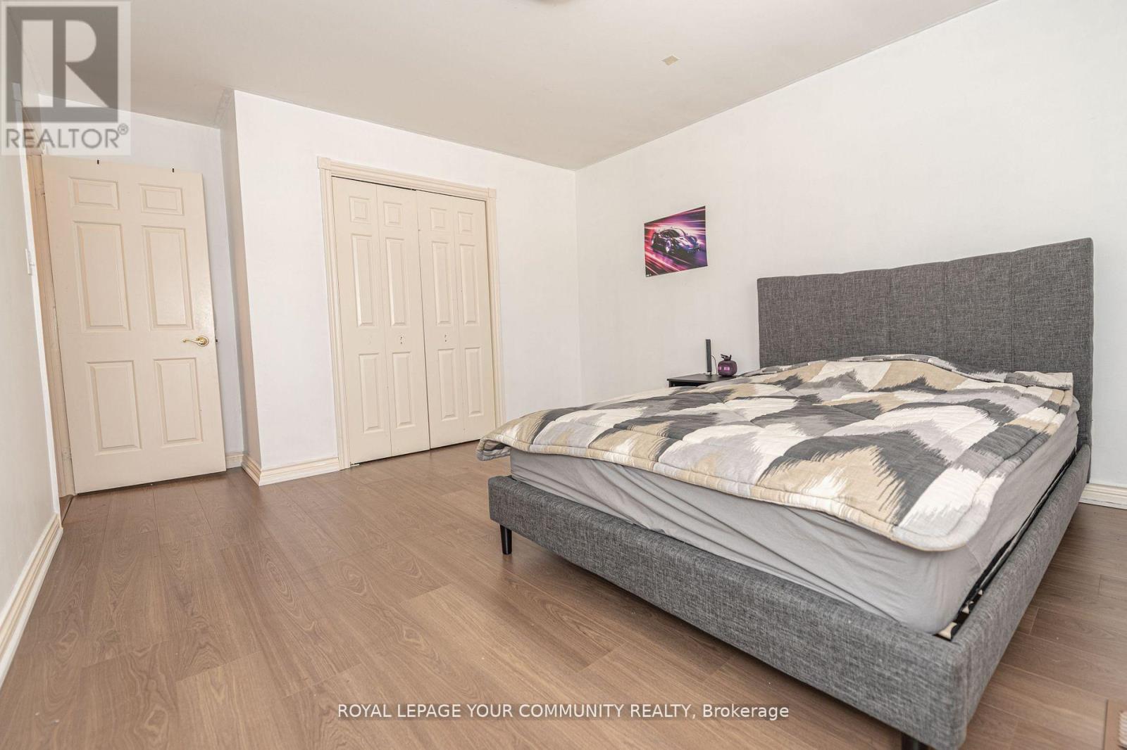 Photo 32 of 91 Winchester Lane, Richmond Hill ON
