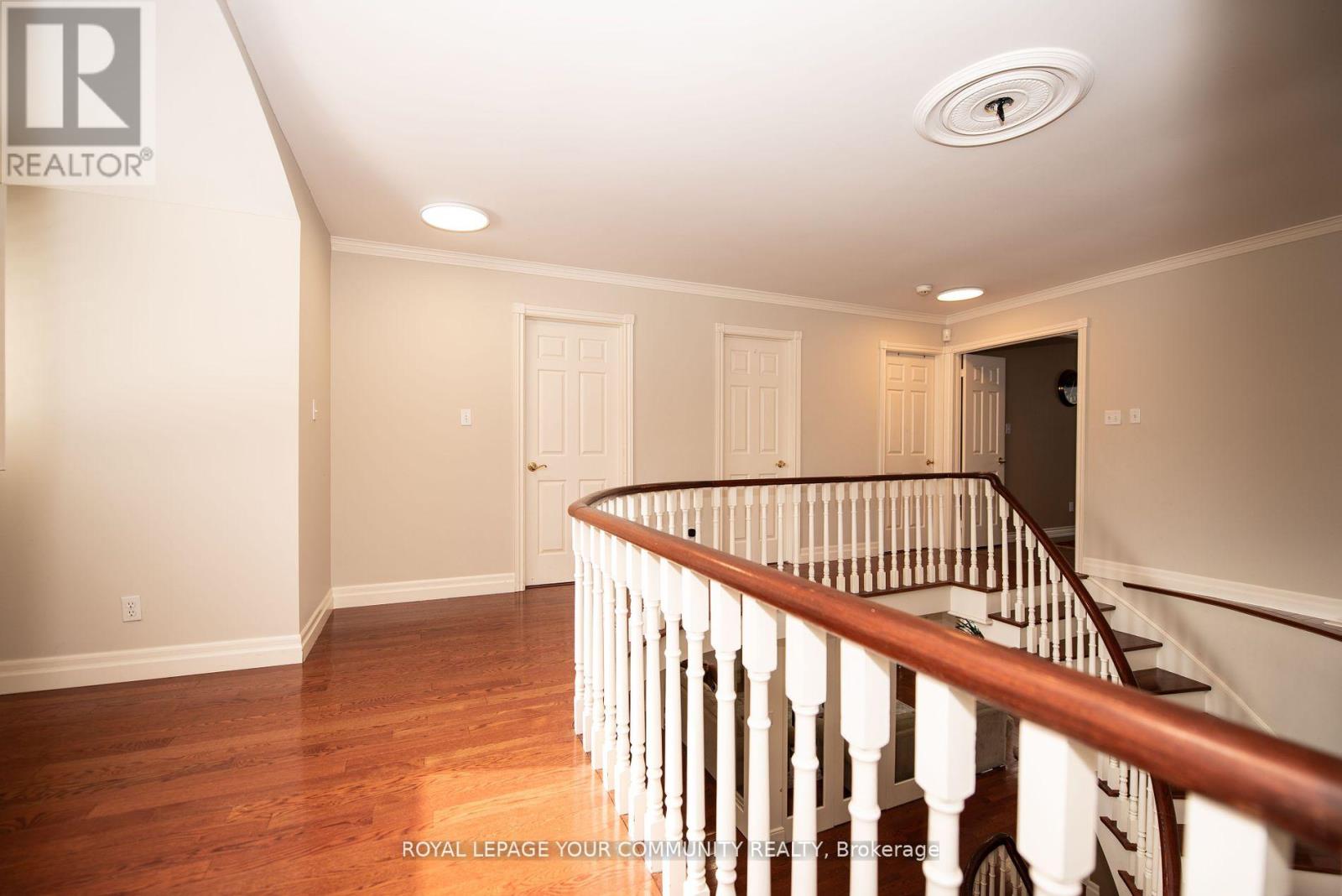 Photo 24 of 91 Winchester Lane, Richmond Hill ON