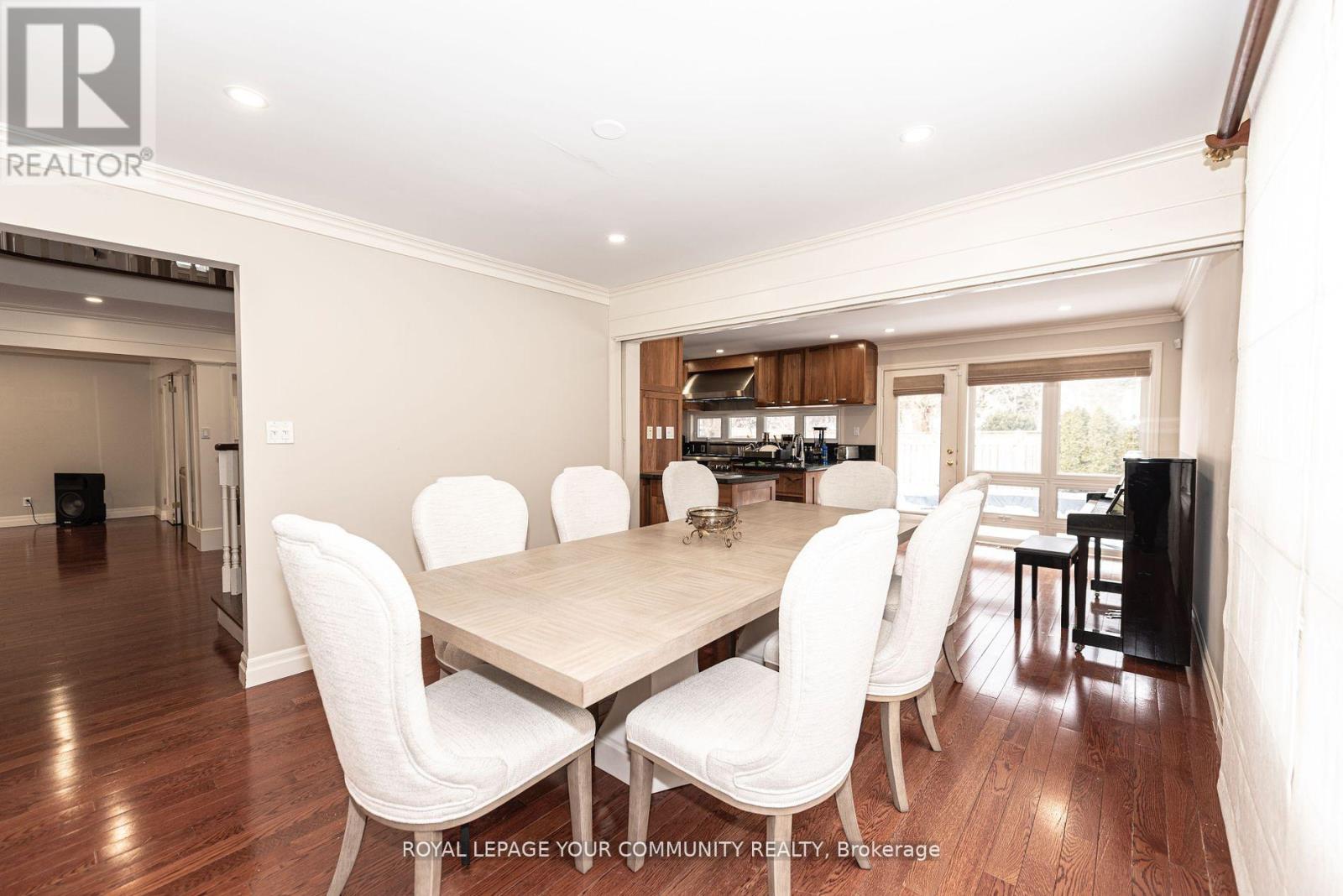 Photo 28 of 91 Winchester Lane, Richmond Hill ON