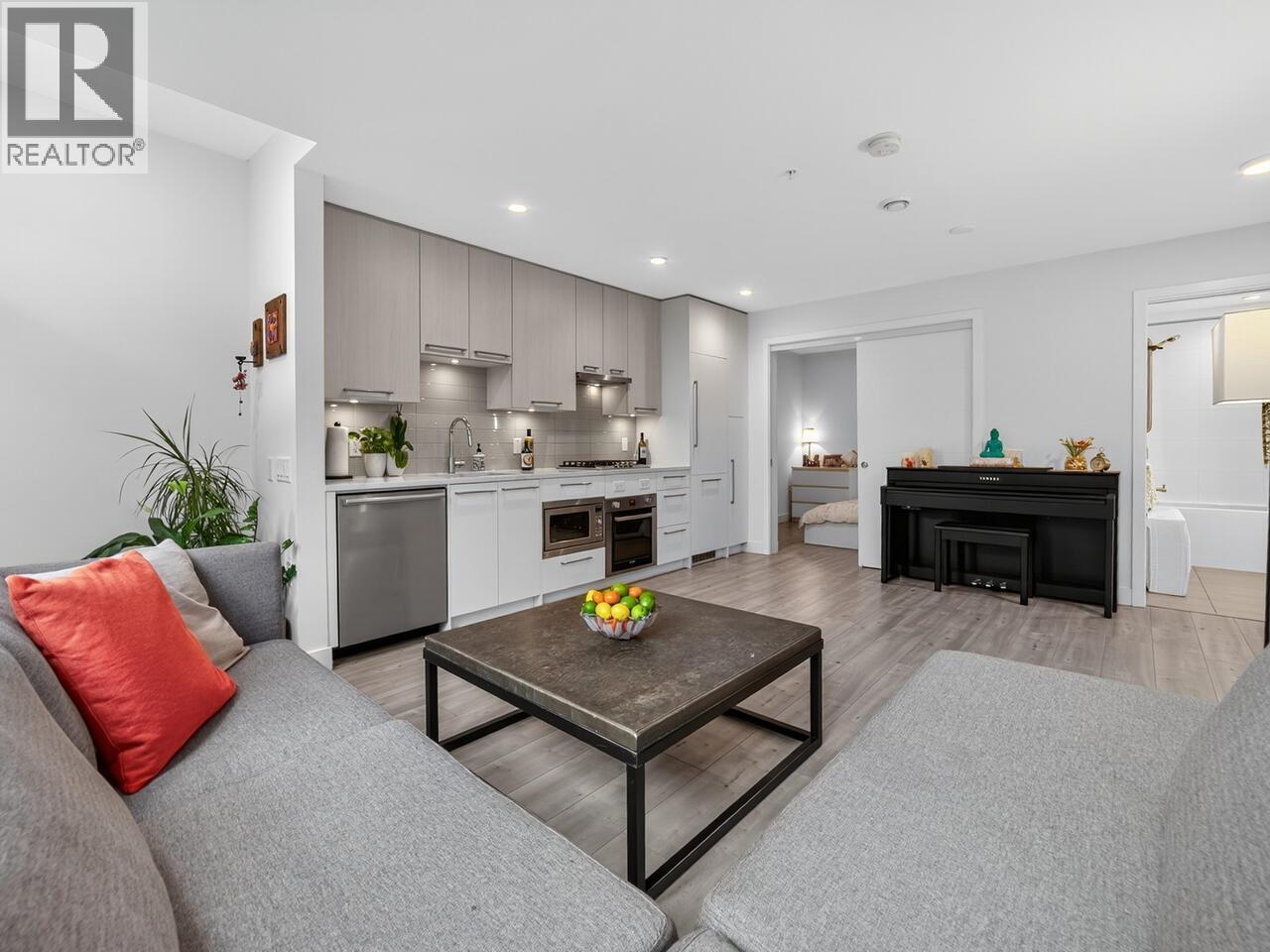 Photo 9 of 124 2035 Glenaire Drive, North Vancouver BC
