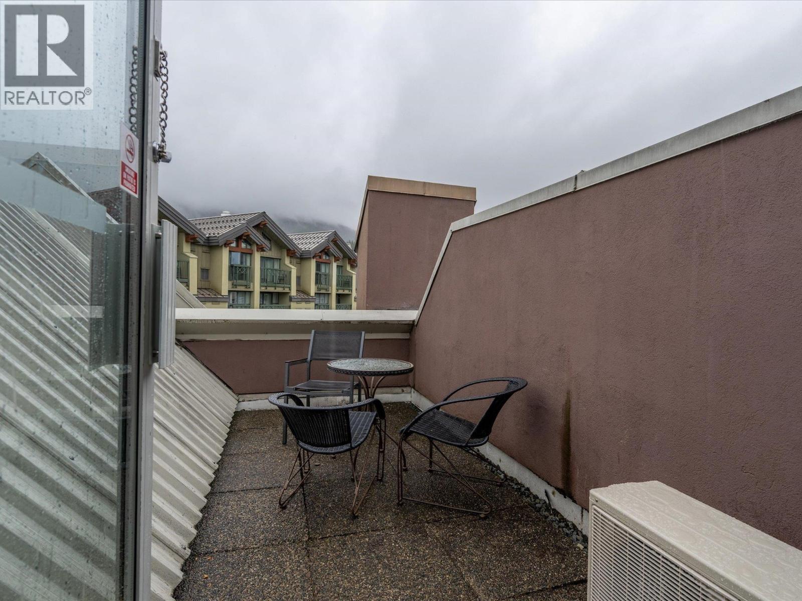 307 4122 VILLAGE GREEN WAY, Whistler