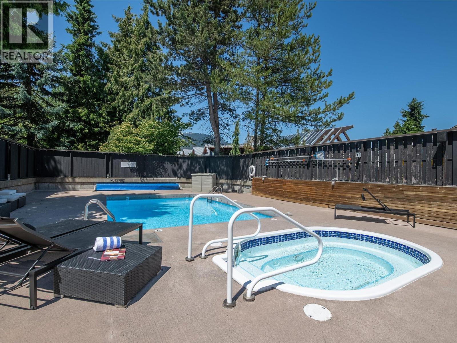 307 4122 VILLAGE GREEN WAY, Whistler