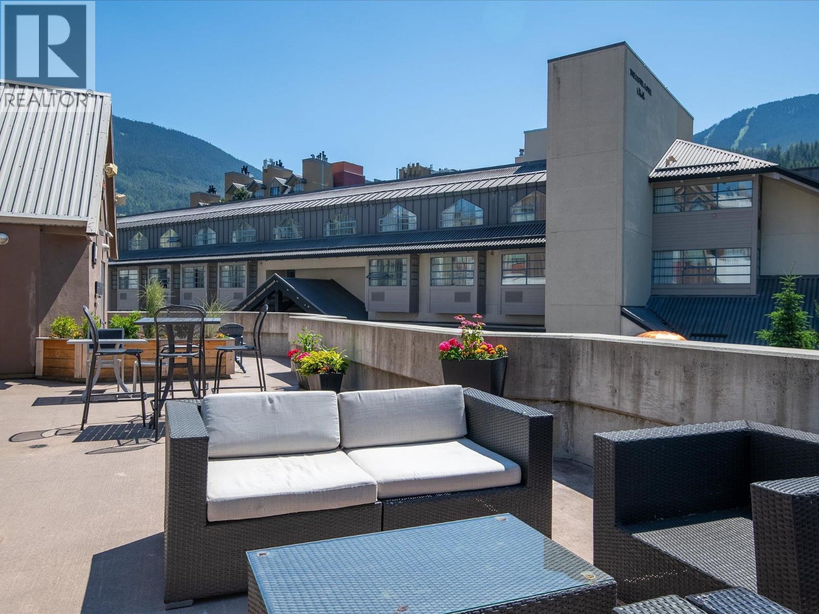 307 4122 VILLAGE GREEN WAY, Whistler