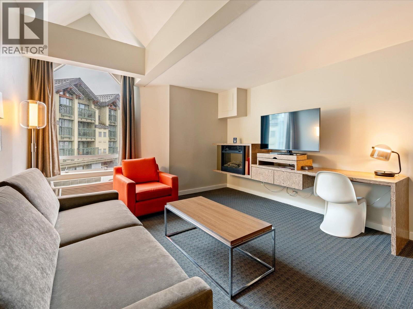 307 4122 VILLAGE GREEN WAY, Whistler