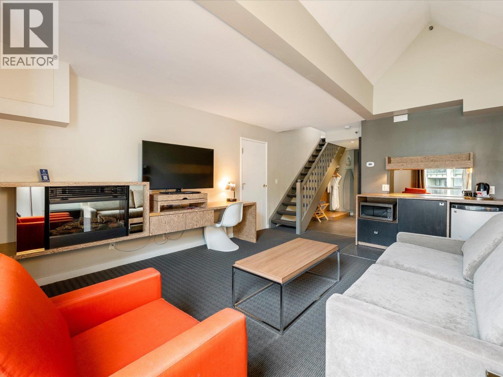 307 4122 VILLAGE GREEN WAY, Whistler
