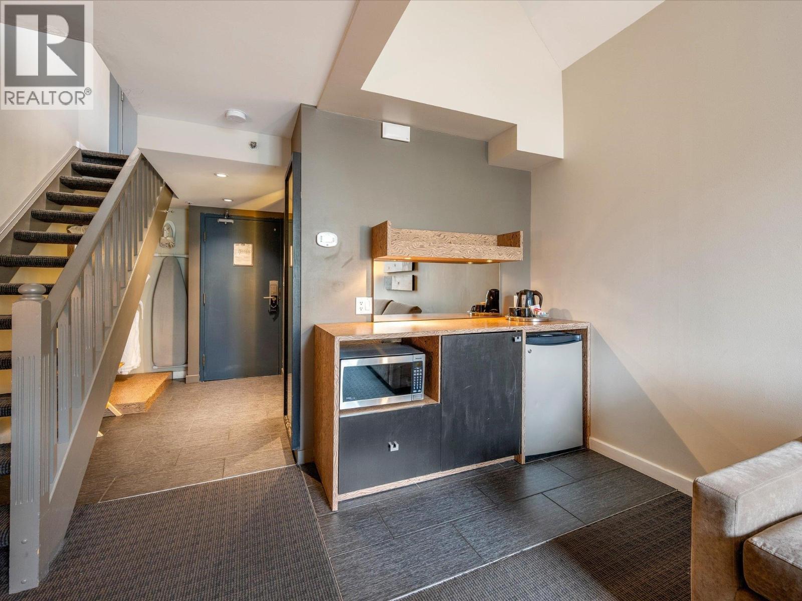 307 4122 VILLAGE GREEN WAY, Whistler