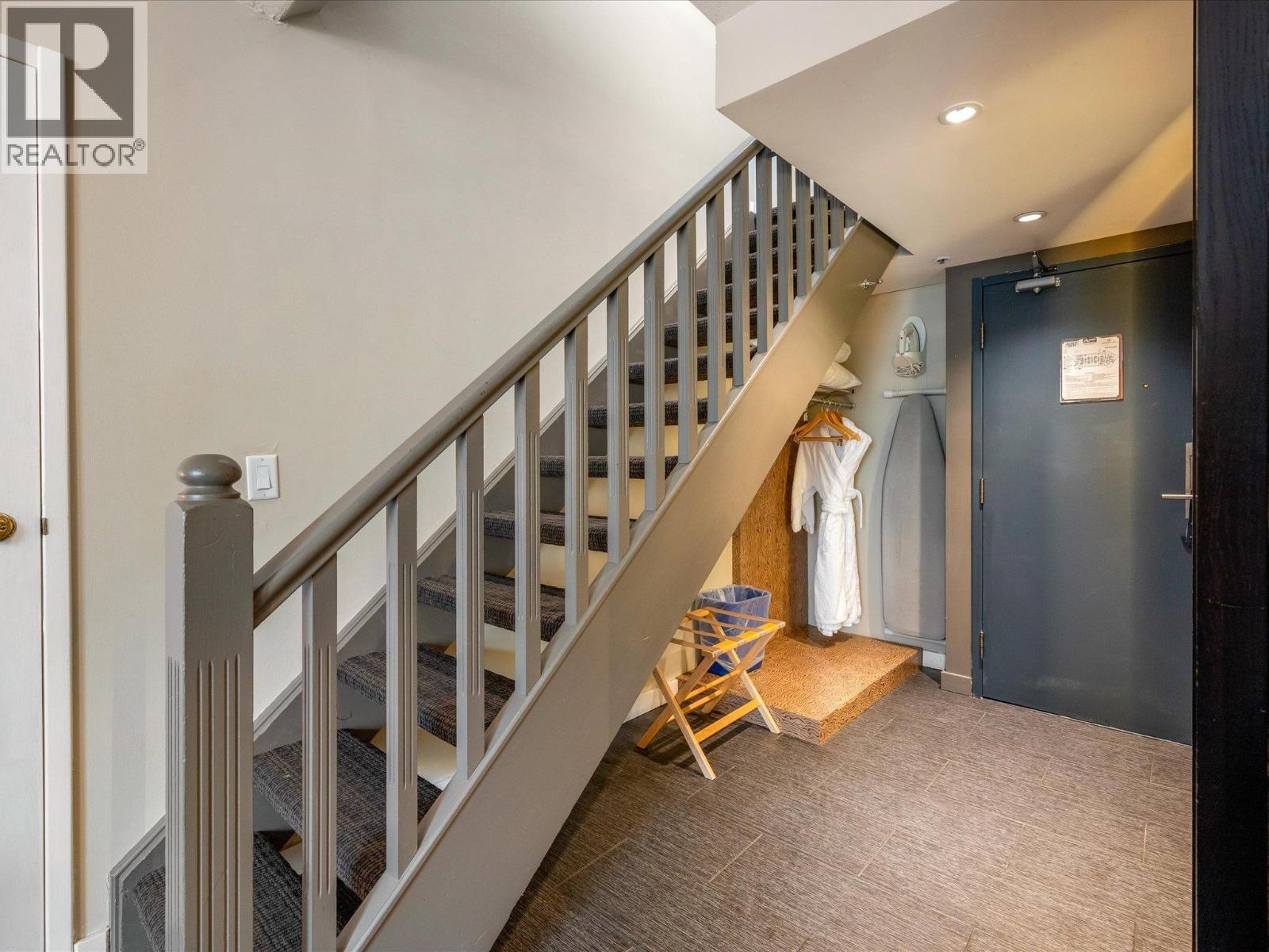 307 4122 VILLAGE GREEN WAY, Whistler