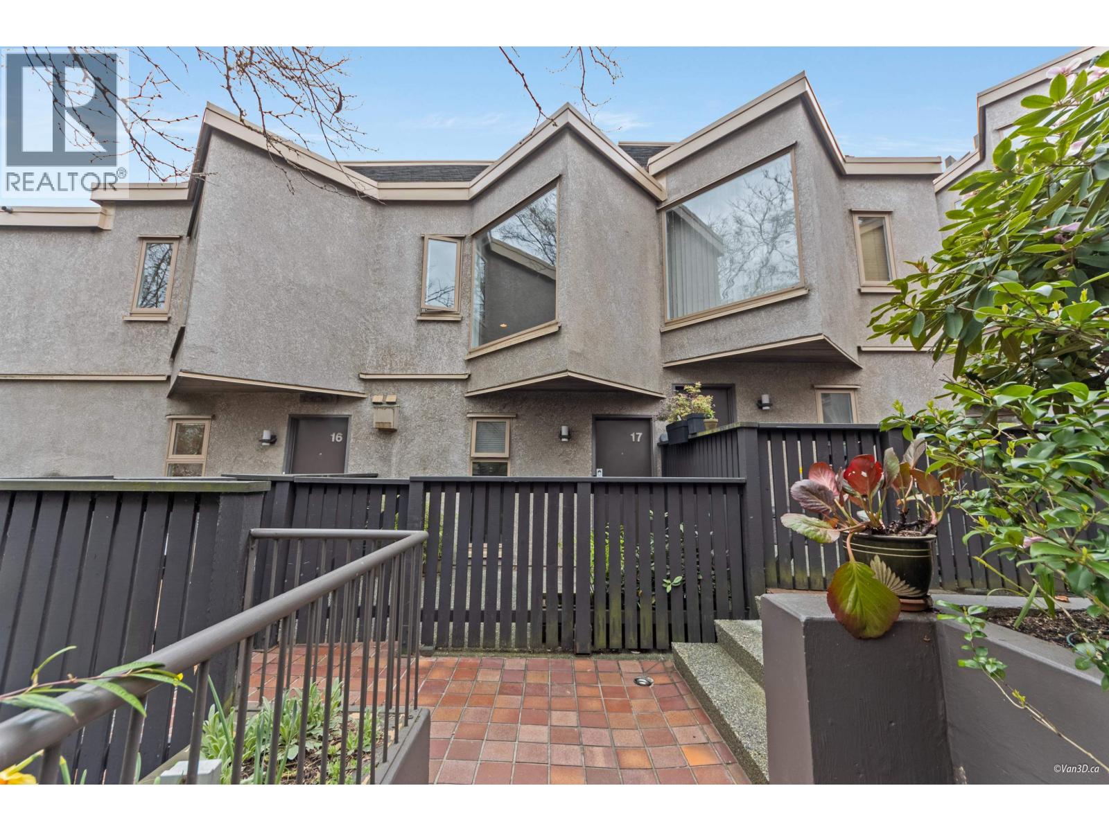 Photo 8 of 17 870 W 7th Avenue, Vancouver BC