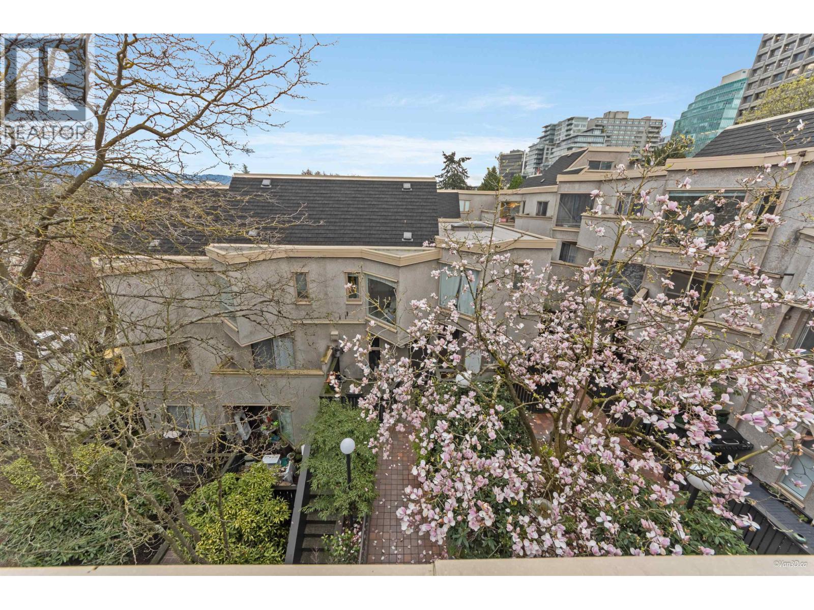 Photo 16 of 17 870 W 7th Avenue, Vancouver BC