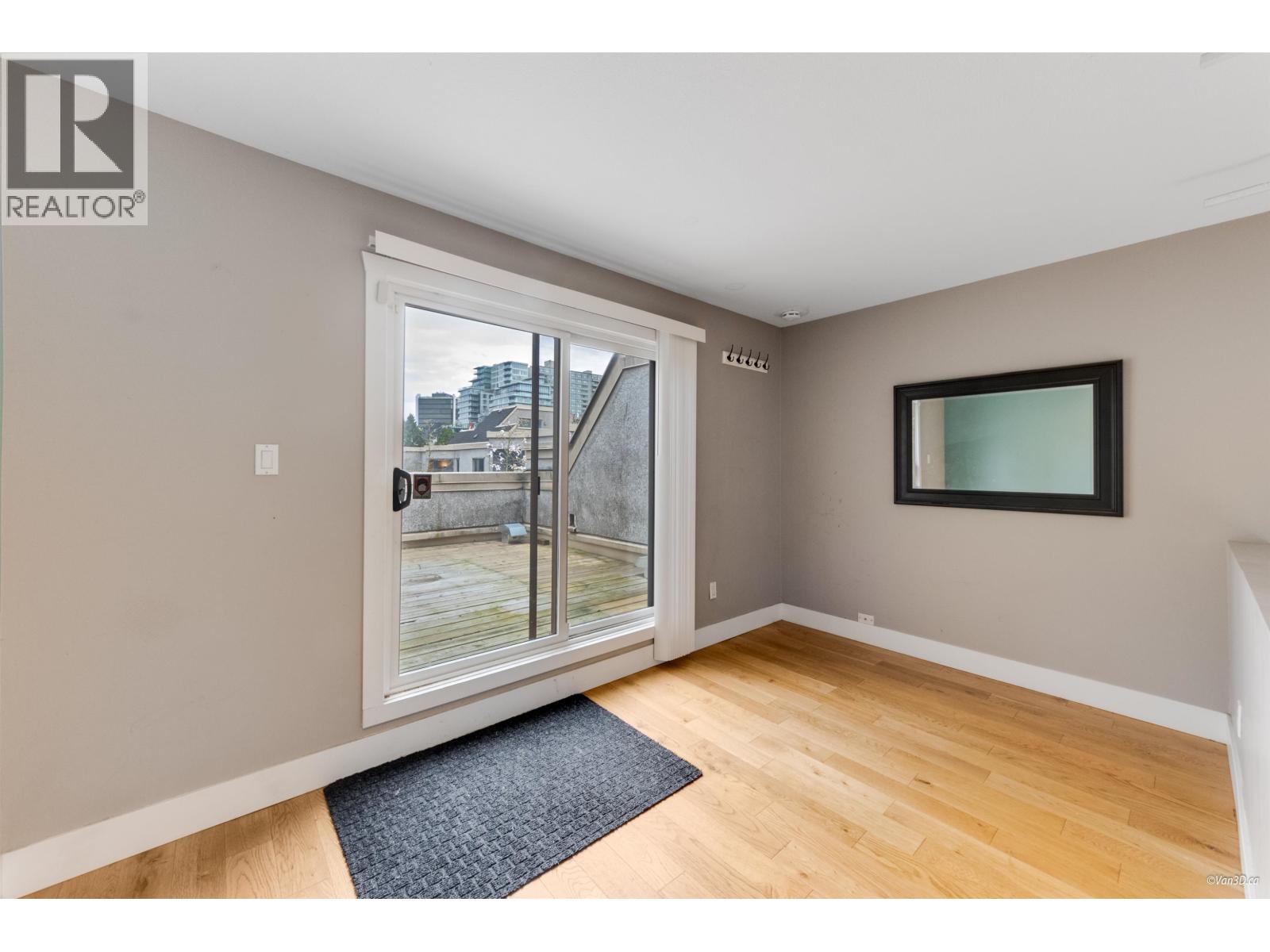 Photo 10 of 17 870 W 7th Avenue, Vancouver BC