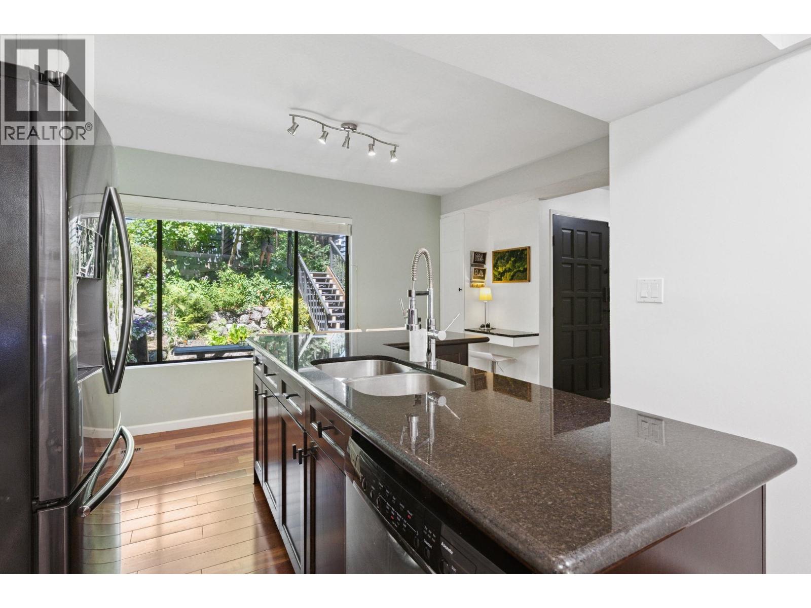 Photo 13 of 887 Frederick Road, North Vancouver BC