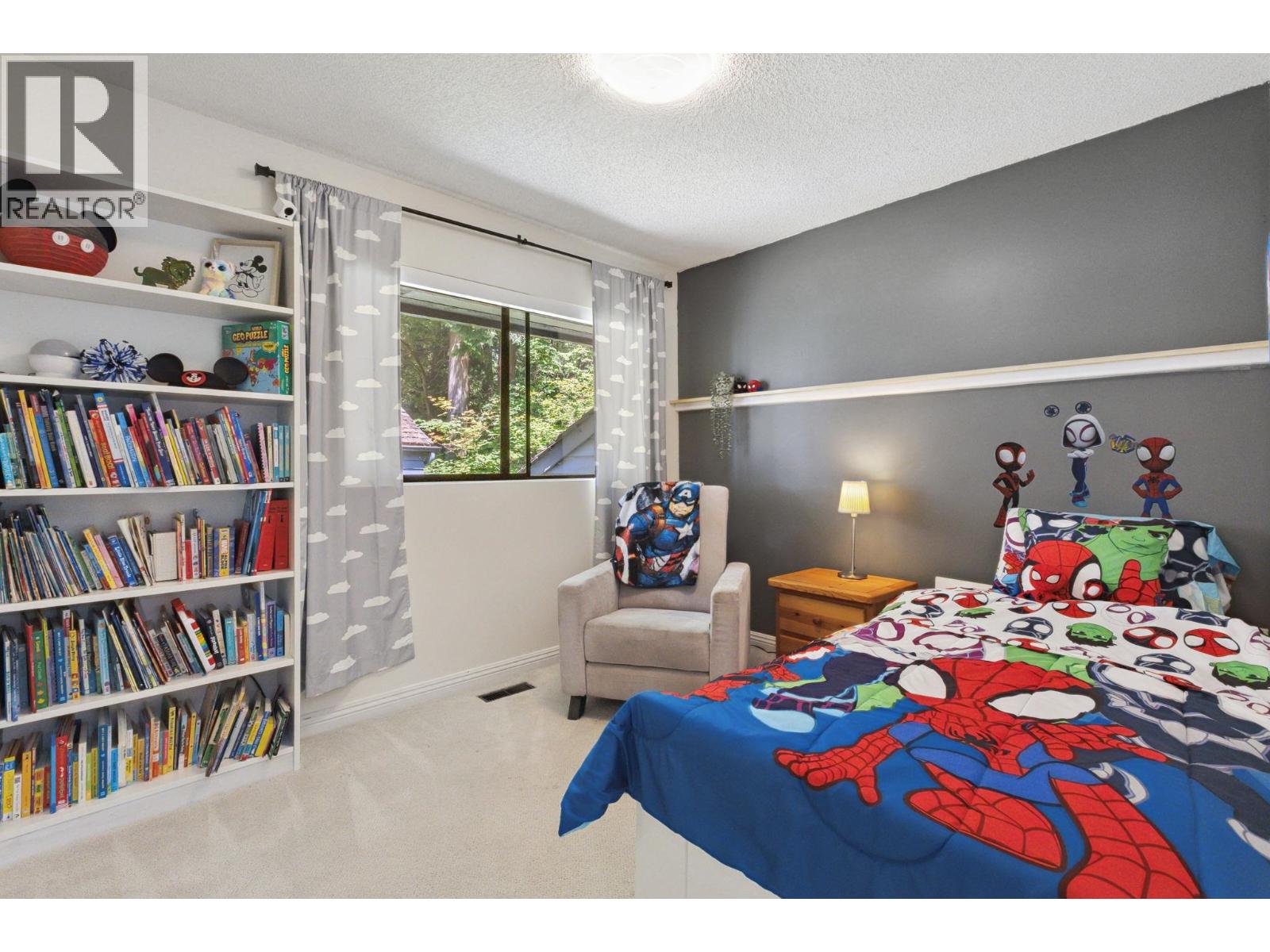 Photo 20 of 887 Frederick Road, North Vancouver BC