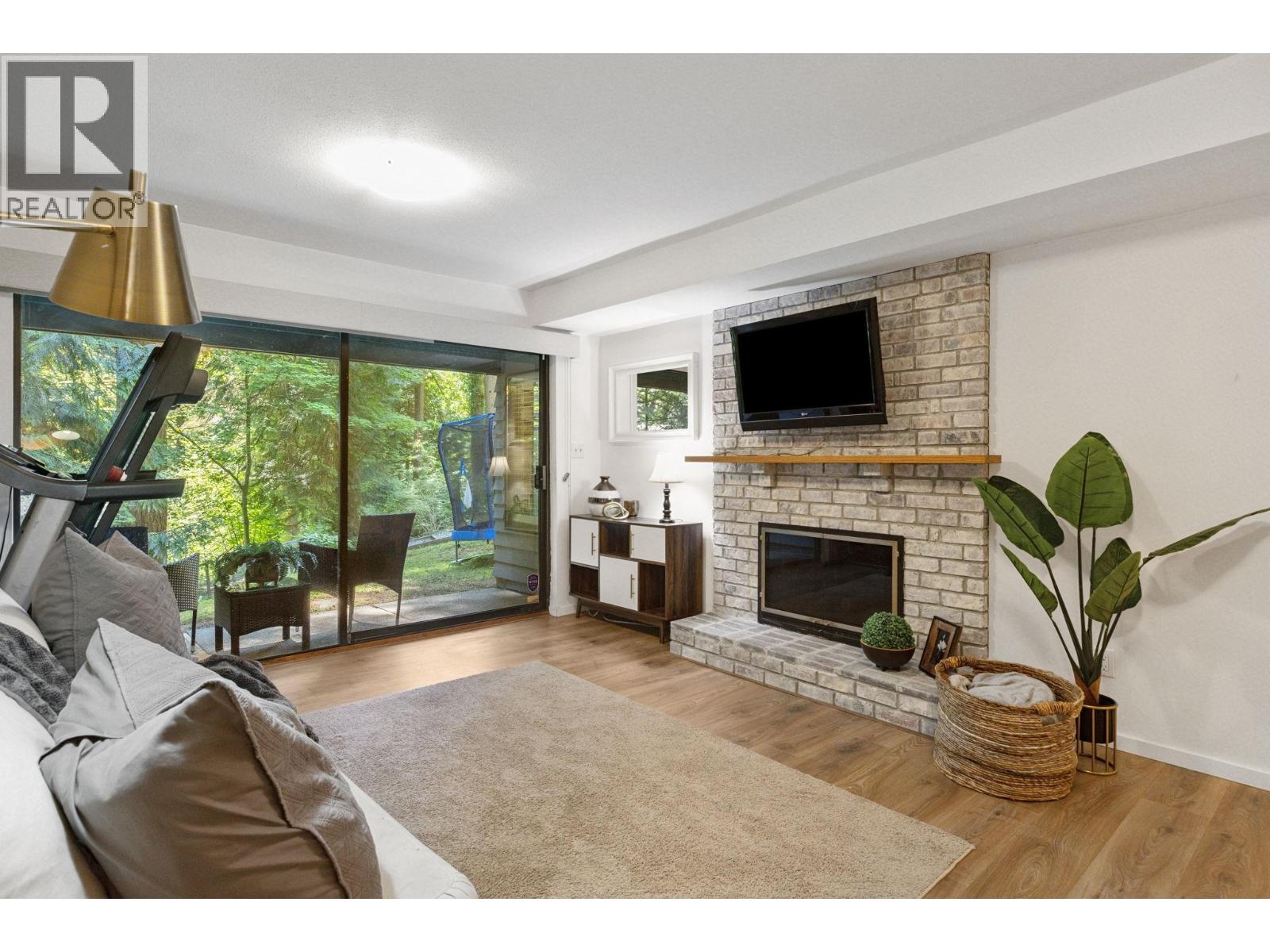 Photo 24 of 887 Frederick Road, North Vancouver BC