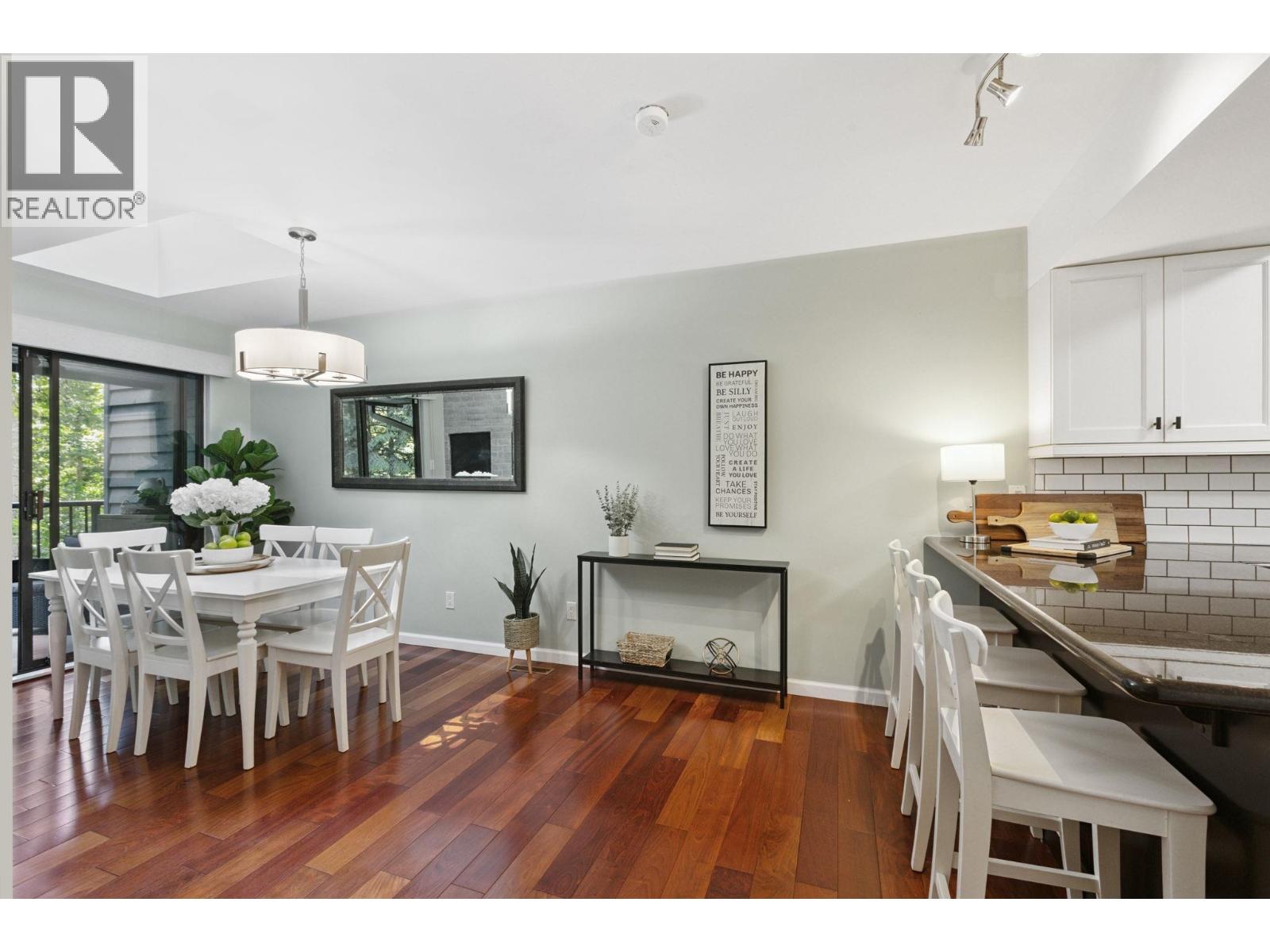 Photo 3 of 887 Frederick Road, North Vancouver BC