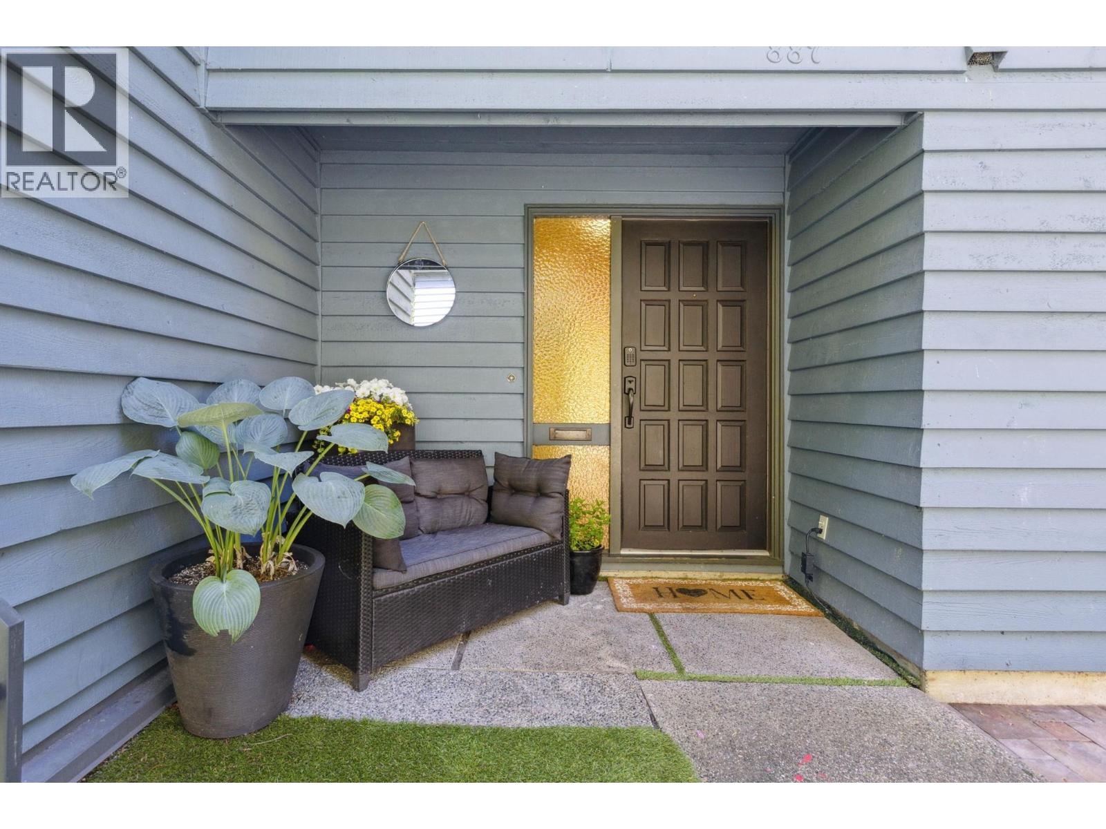 Photo 31 of 887 Frederick Road, North Vancouver BC