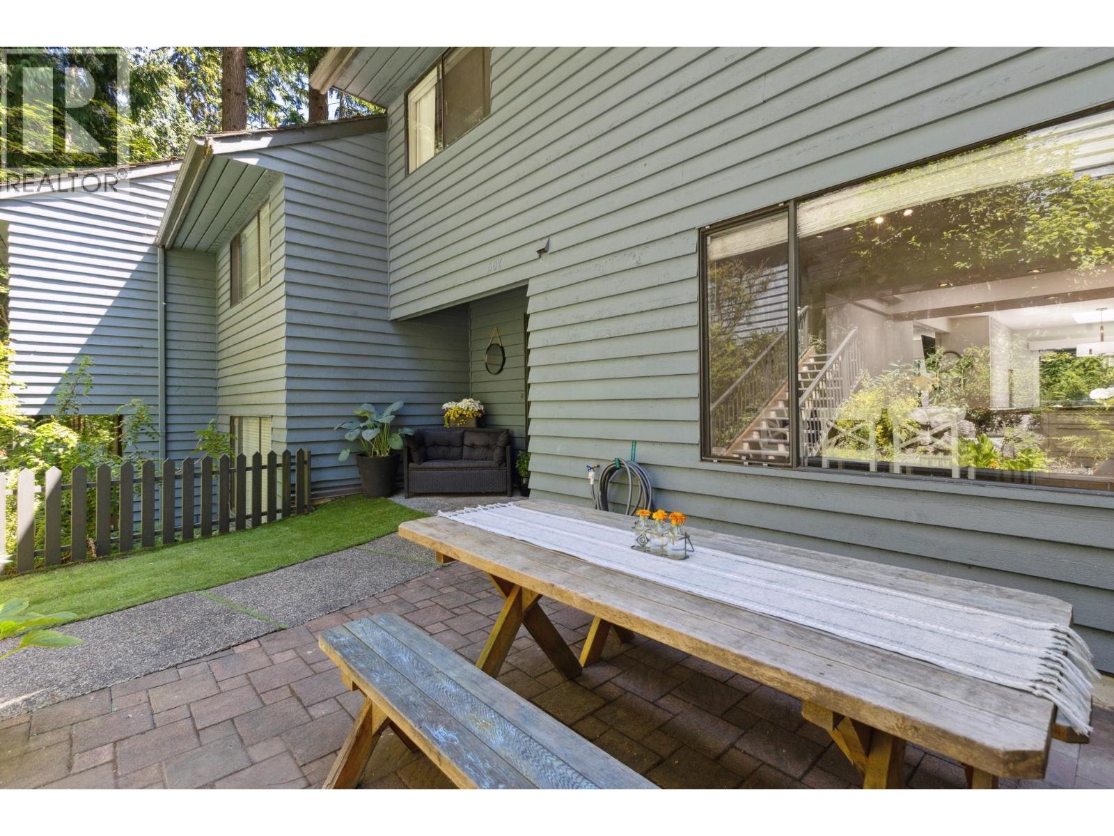Photo 32 of 887 Frederick Road, North Vancouver BC