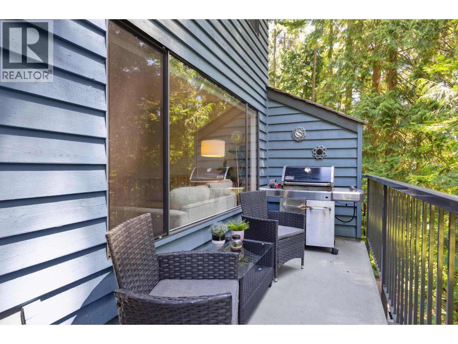 Photo 7 of 887 Frederick Road, North Vancouver BC