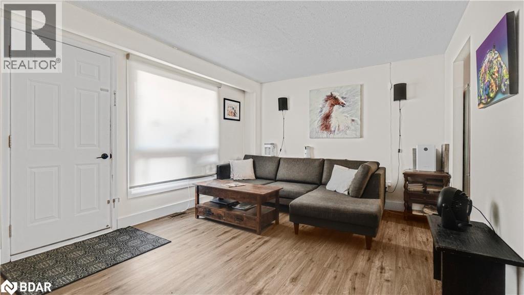 Photo 3 of 165 Green Valley Drive Unit 18, Kitchener ON