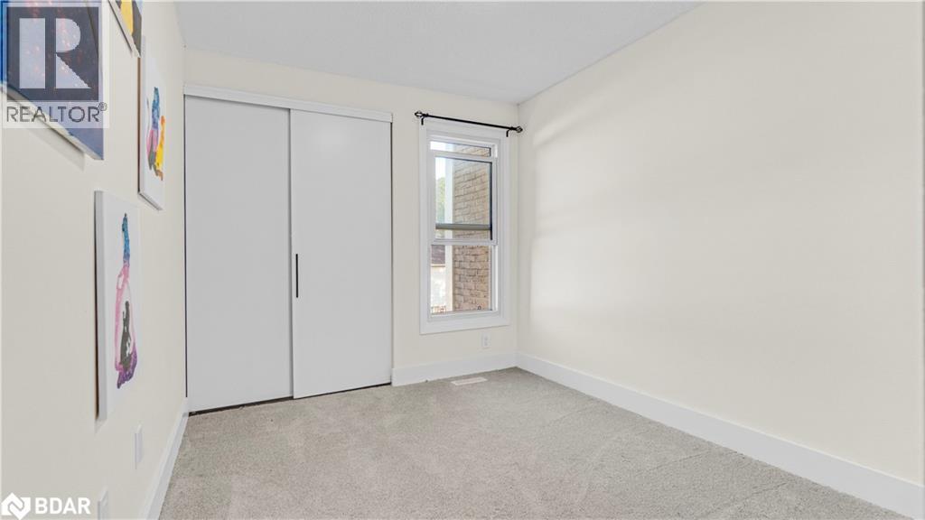 Photo 7 of 165 Green Valley Drive Unit 18, Kitchener ON