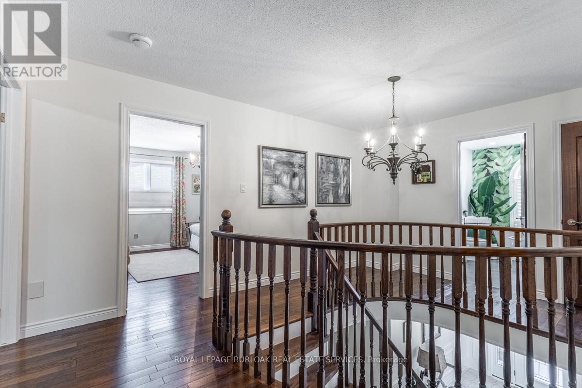Photo 27 of 391 Kerman Avenue, Grimsby ON