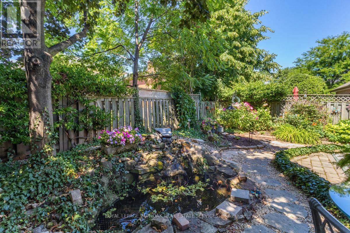 Photo 15 of 391 Kerman Avenue, Grimsby ON