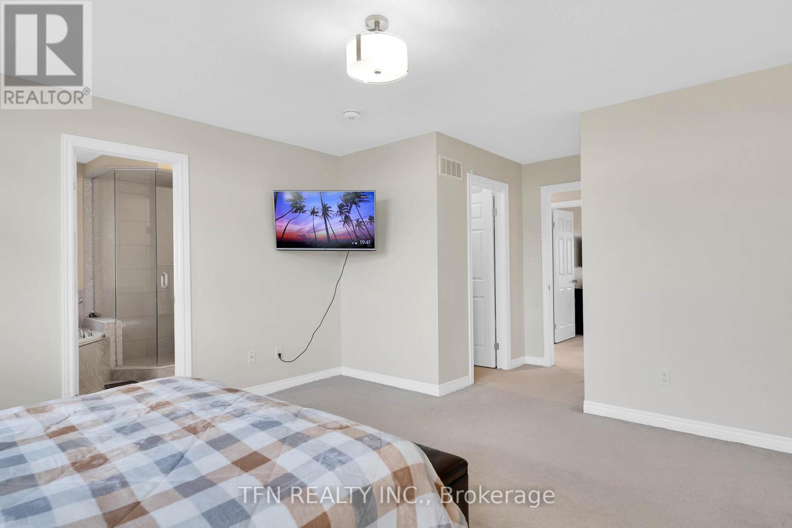 Photo 21 of 5 73 Medici Lane, Hamilton ON