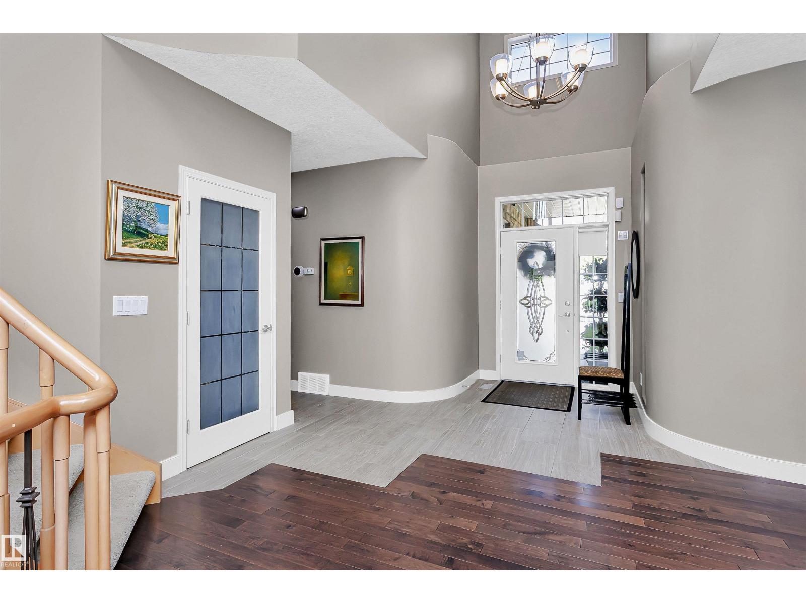 Photo 4 of 2 735 Butterworth Dr Nw, Edmonton AB