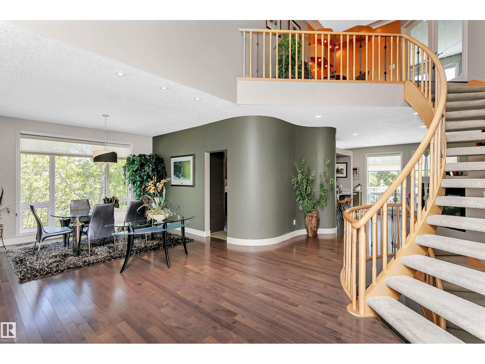 Photo 6 of 2 735 Butterworth Dr Nw, Edmonton AB