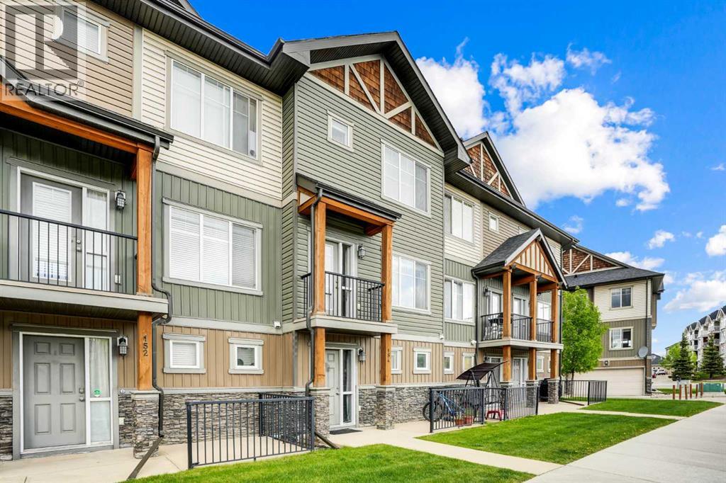 Single Family House for Sale in  Skyview Springs Manor NE Skyview Ranch Calgary 