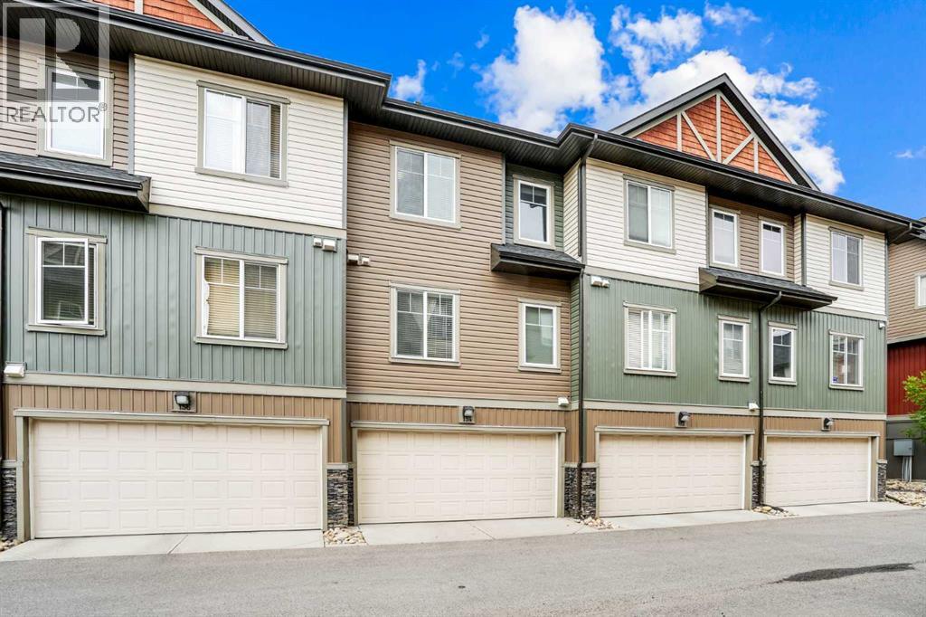 Single Family House for Sale in  Skyview Springs Manor NE Skyview Ranch Calgary 
