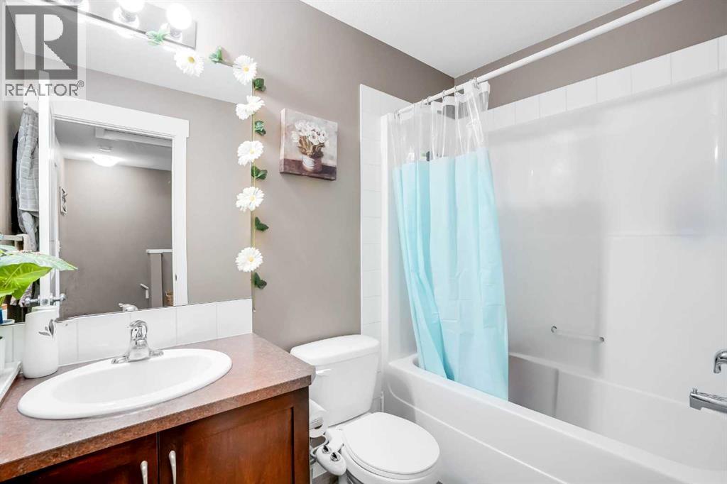 Single Family House for Sale in  Skyview Springs Manor NE Skyview Ranch Calgary 