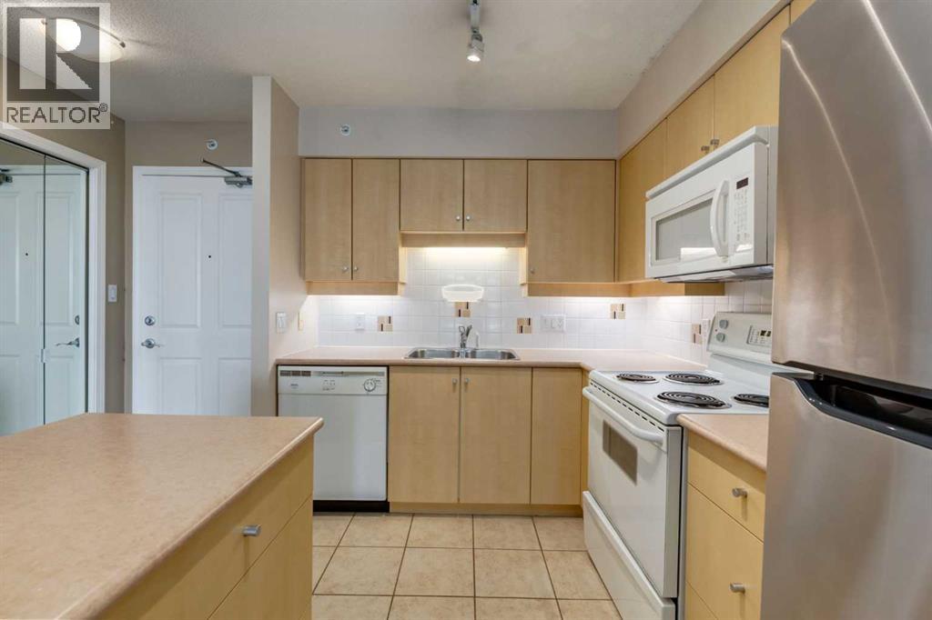 Single Family House for Sale in    Street SW Downtown West End Calgary 