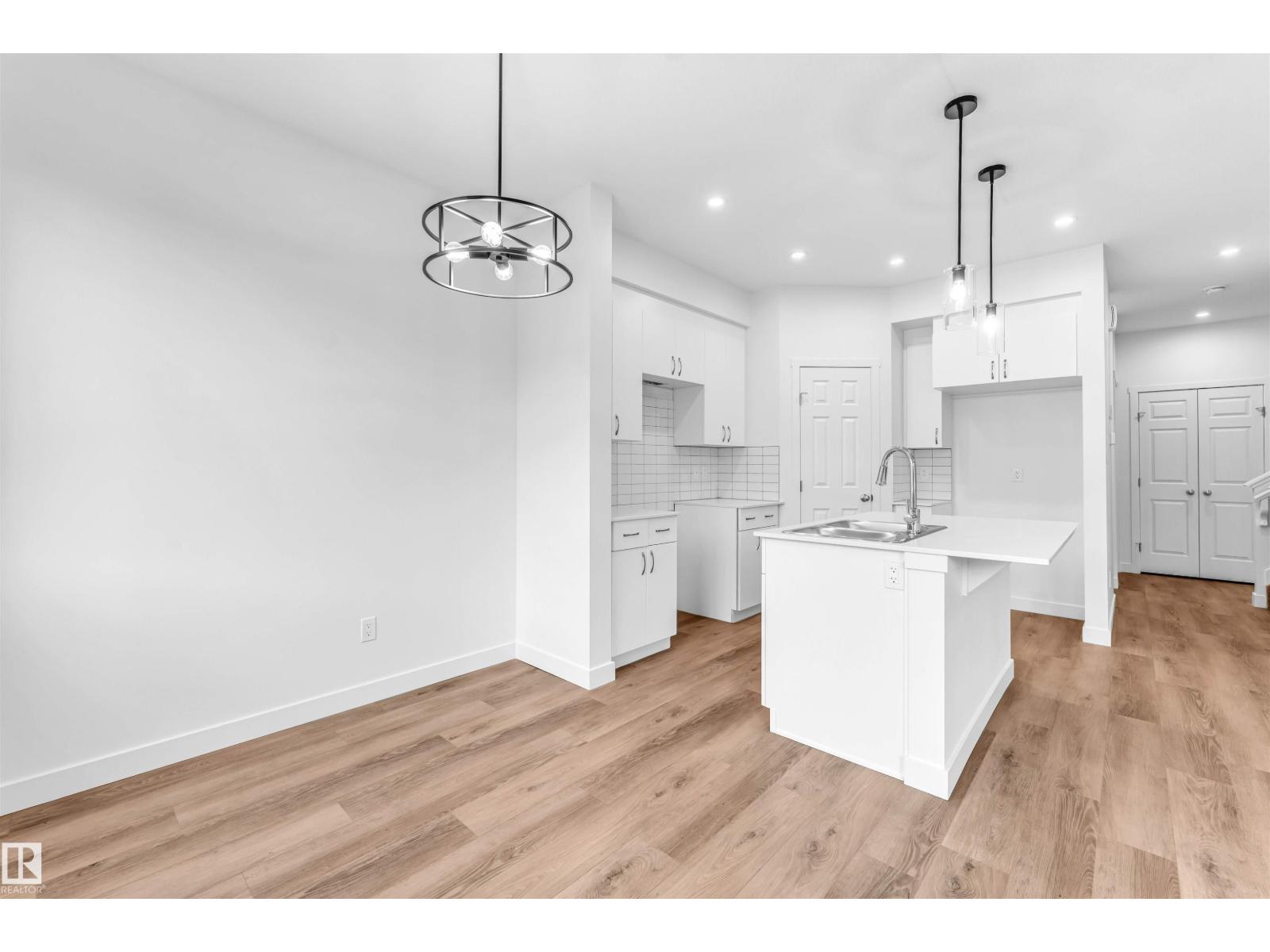 Photo 1 of 1216 13 Ave Nw, Edmonton AB