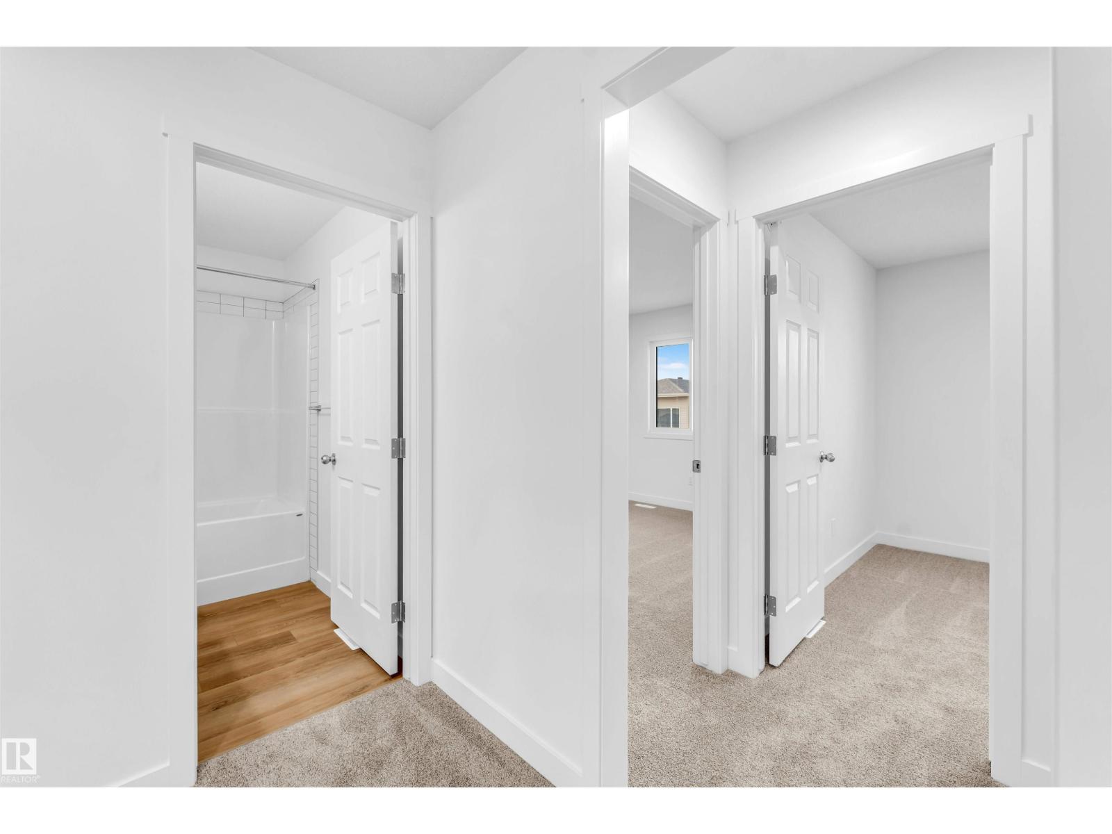 Photo 13 of 1216 13 Ave Nw, Edmonton AB