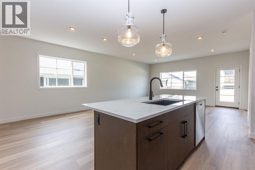 Photo 6 of 10 Tindale Place, Red Deer AB