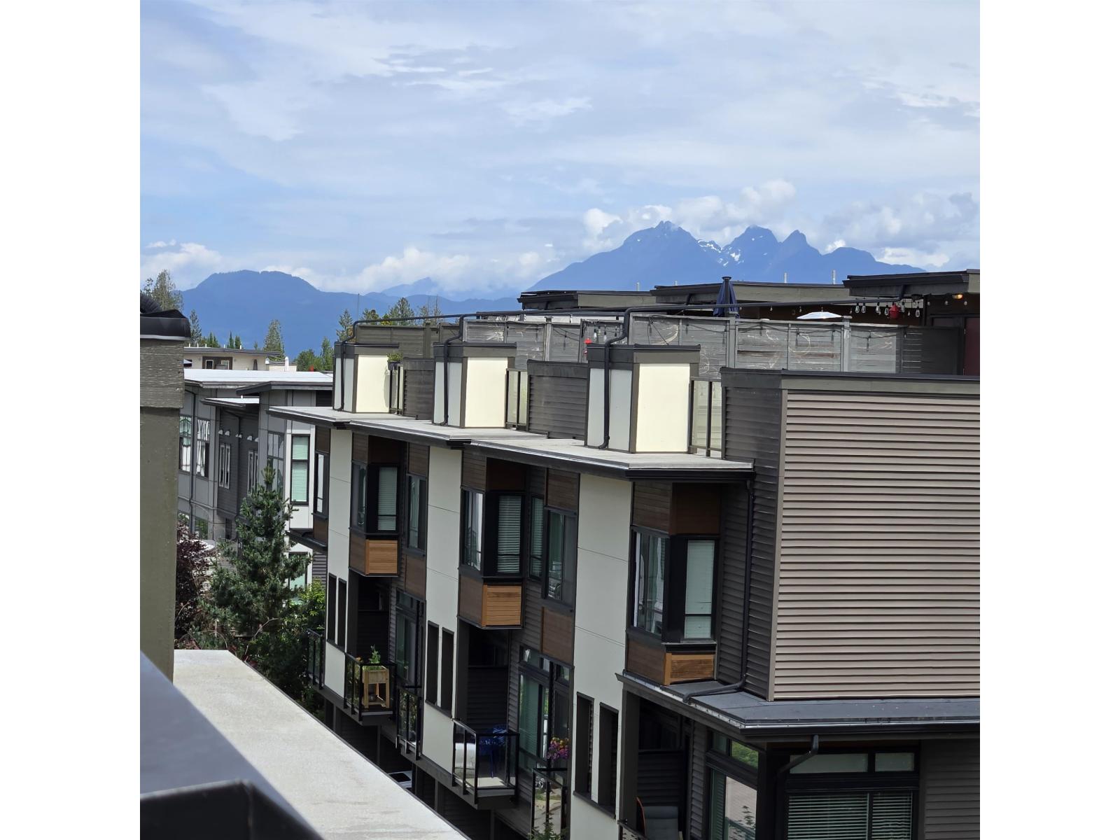 Photo 21 of 53 7811 209 Street, Langley BC