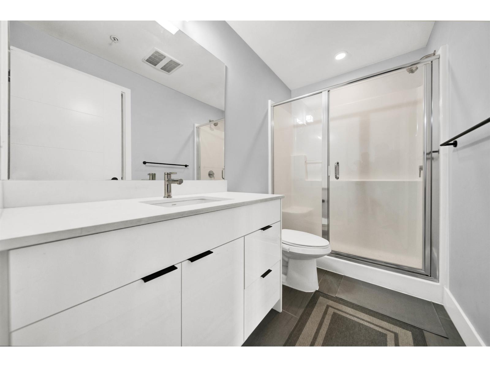 Photo 10 of 208 5486 199 A Street, Langley BC