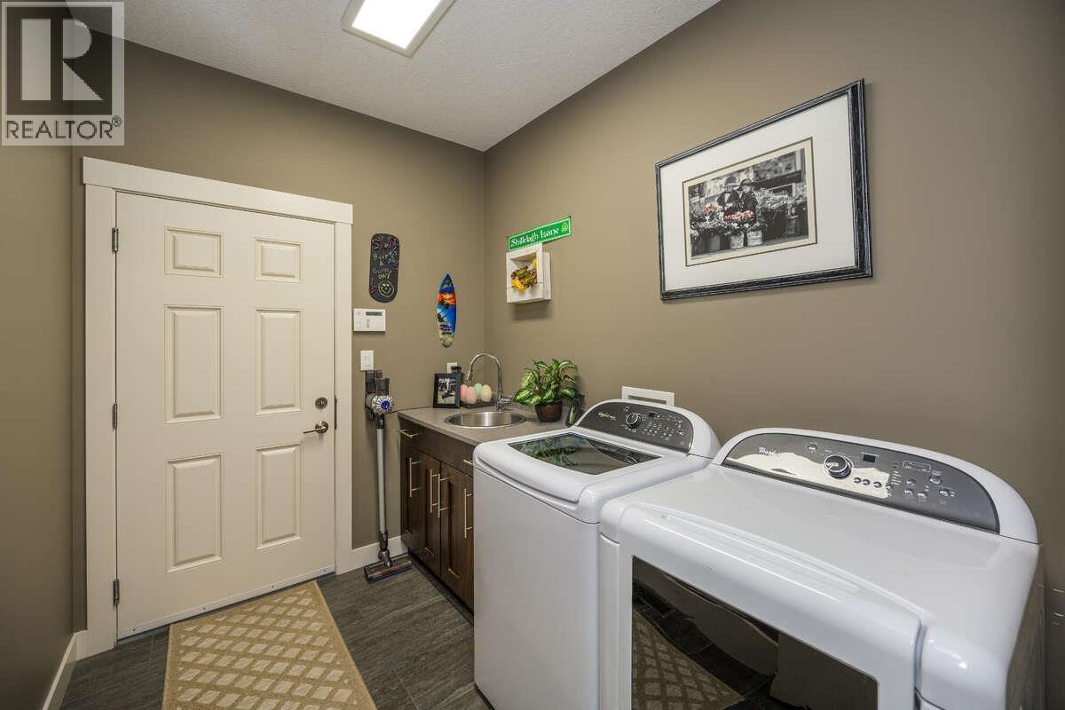 Photo 20 of 2693 Links Drive, Prince George BC