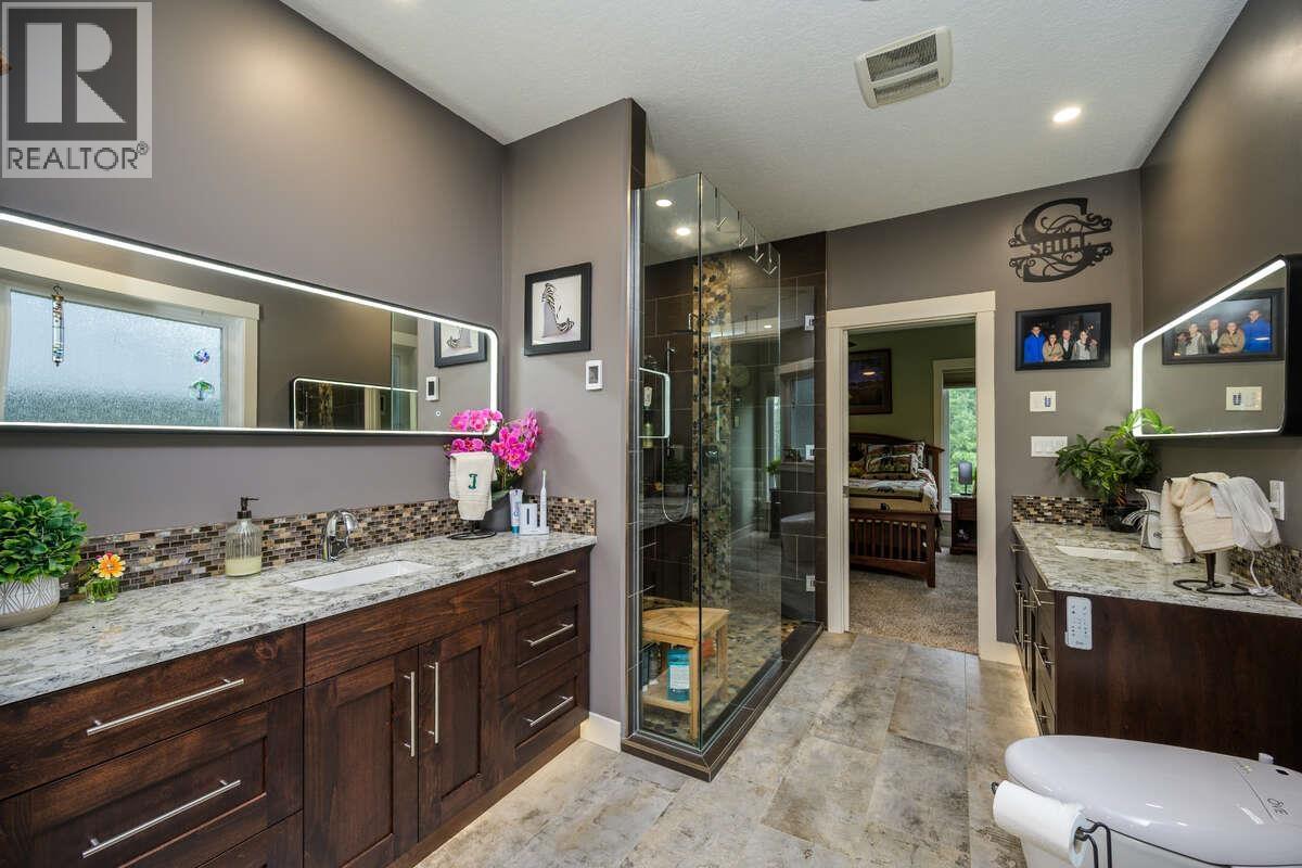 Photo 11 of 2693 Links Drive, Prince George BC