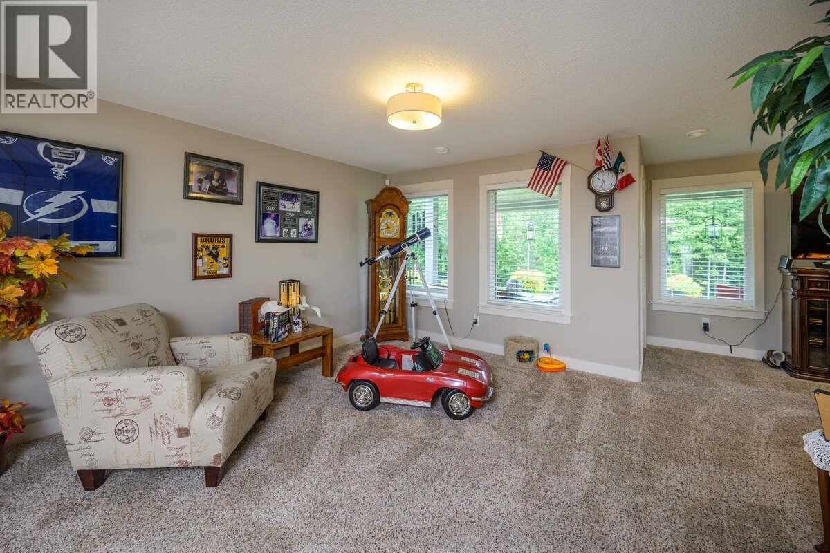 Photo 33 of 2693 Links Drive, Prince George BC
