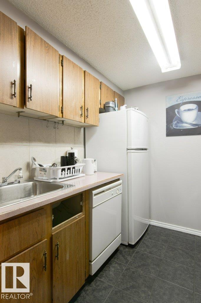Photo 8 of 502 12831 66 St Nw, Edmonton AB