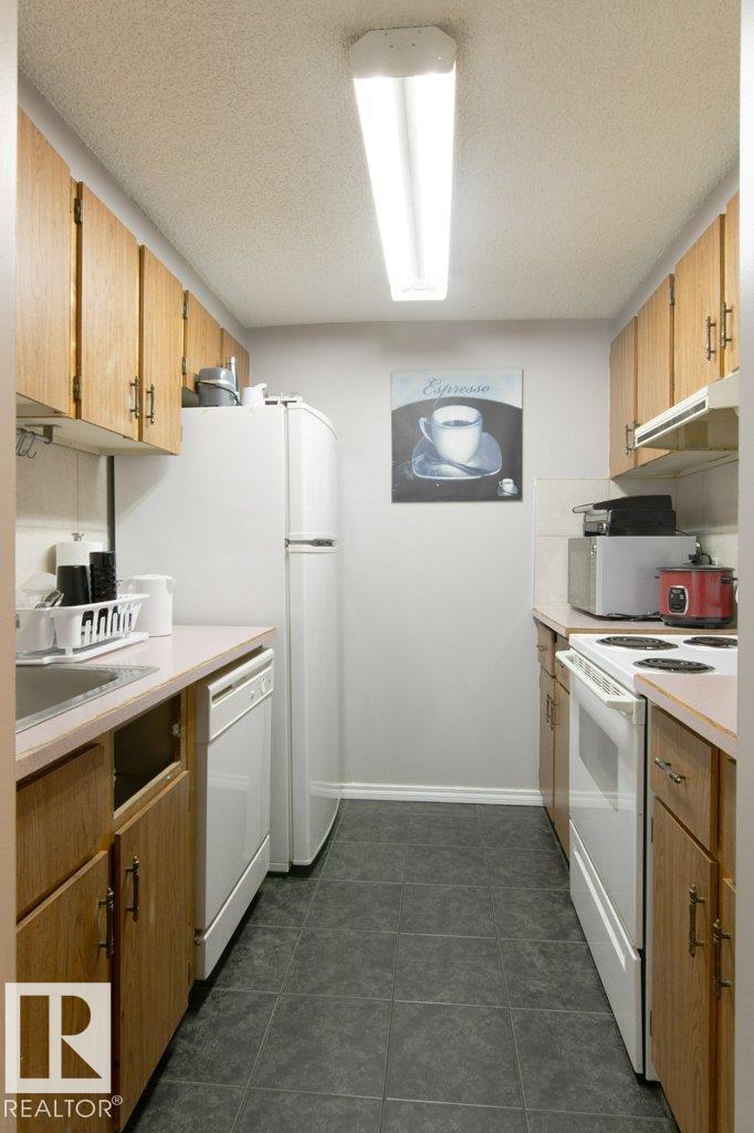 Photo 6 of 502 12831 66 St Nw, Edmonton AB
