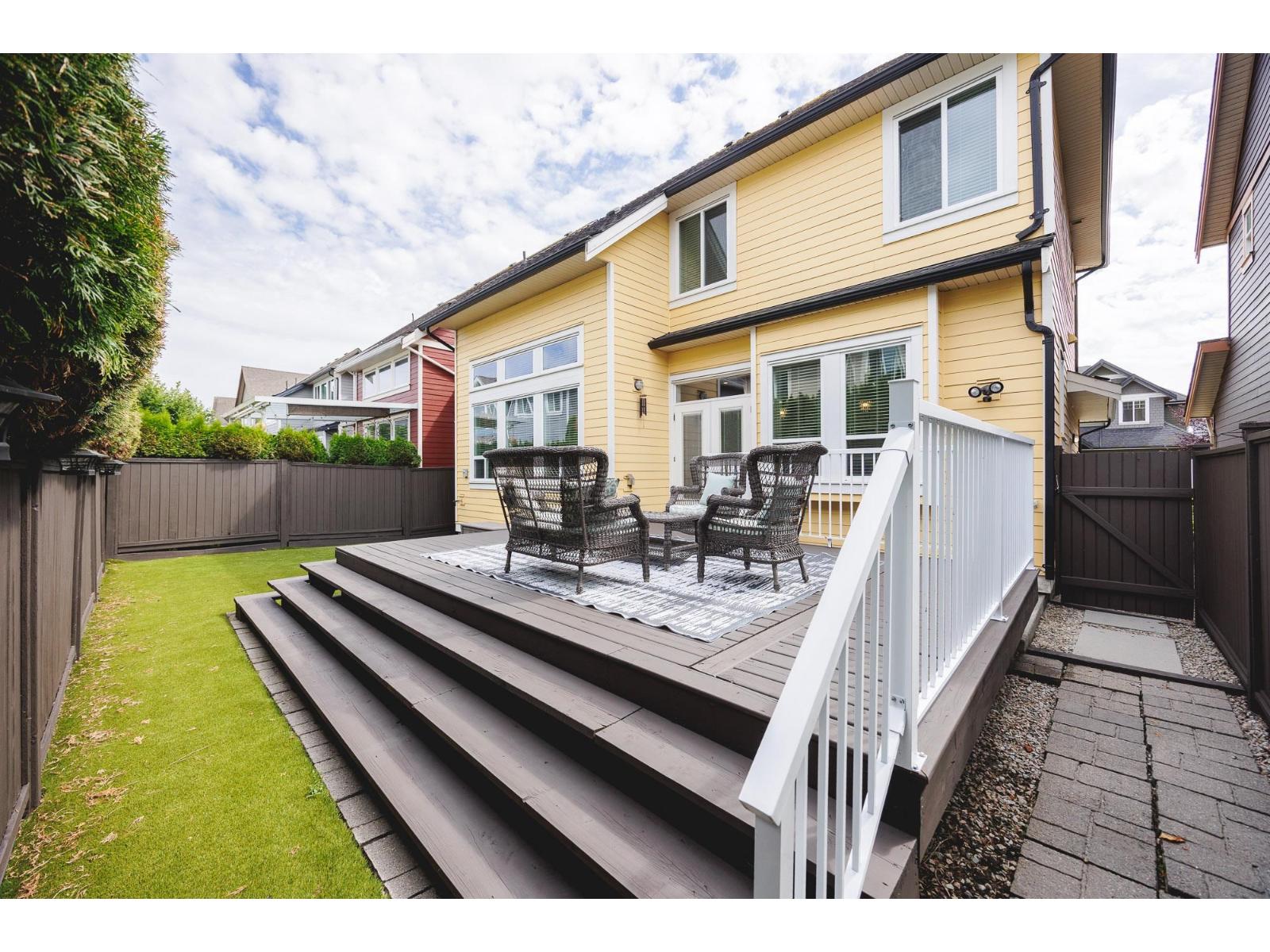 Photo 33 of 17363 0 B Avenue, Surrey BC