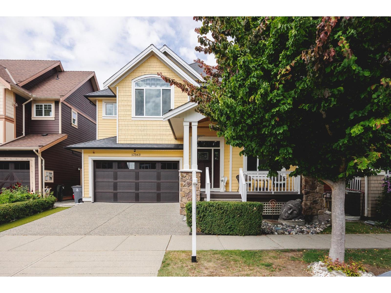 Photo 3 of 17363 0 B Avenue, Surrey BC