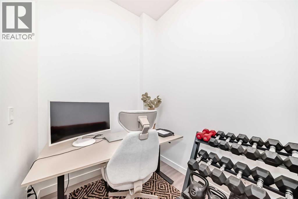 Single Family House for Sale in    Street NW West Hillhurst Calgary 