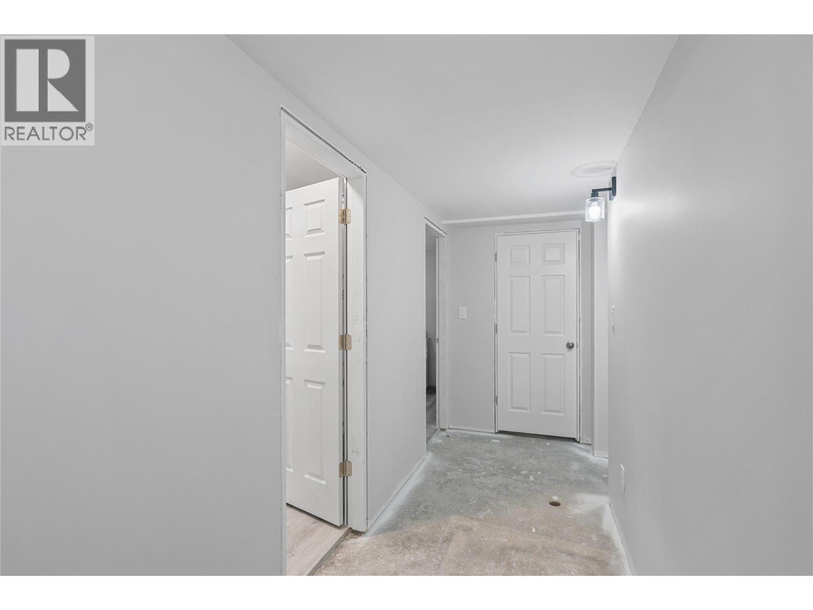 Photo 30 of 716 Columbia Street, Kamloops BC